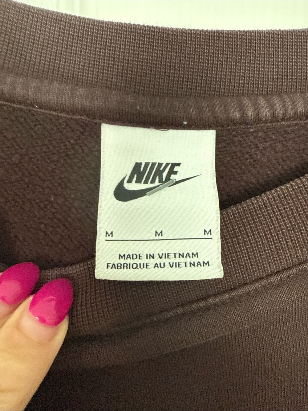 Nike Brown Crewneck Sweatshirt with White Swoosh- size M - Picture 3 of 4